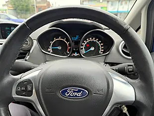 Used 2015 Ford Fiesta Zetec Blue - Interior and Exterior details 5