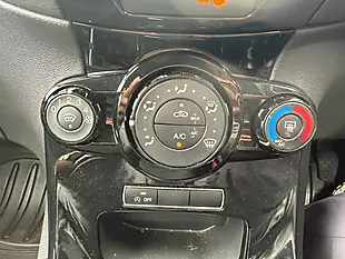 Used 2015 Ford Fiesta Zetec Blue - Interior and Exterior details 7