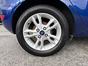 Used 2015 Ford Fiesta Zetec Blue - Interior and Exterior details 14