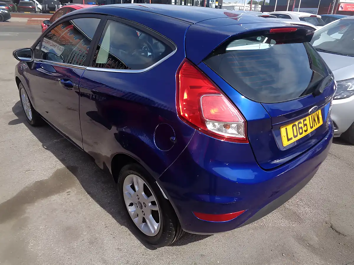 Used 2015 Ford Fiesta Zetec Blue - Interior and Exterior details 3