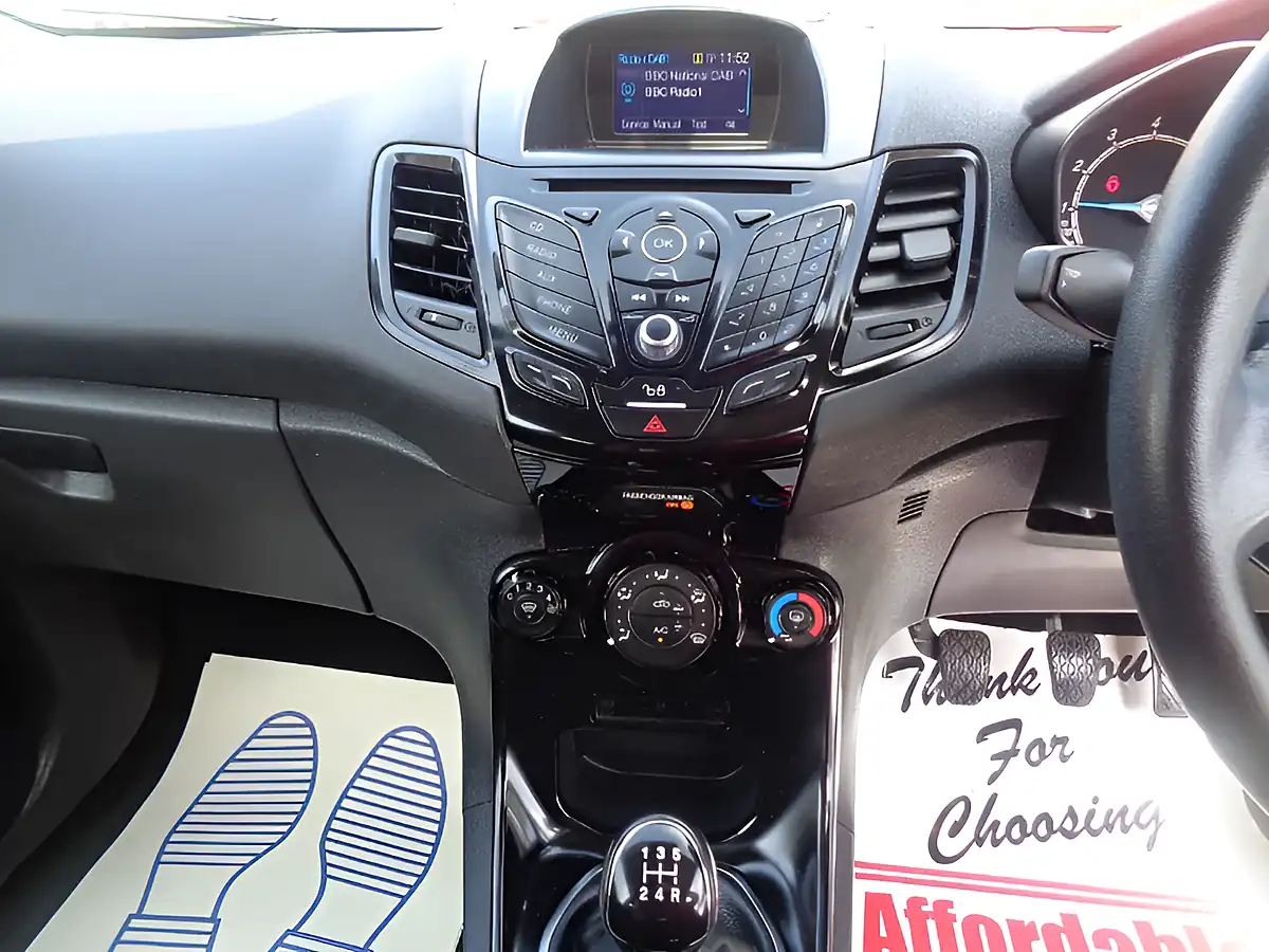 Used 2015 Ford Fiesta Zetec Blue - Interior and Exterior details 8