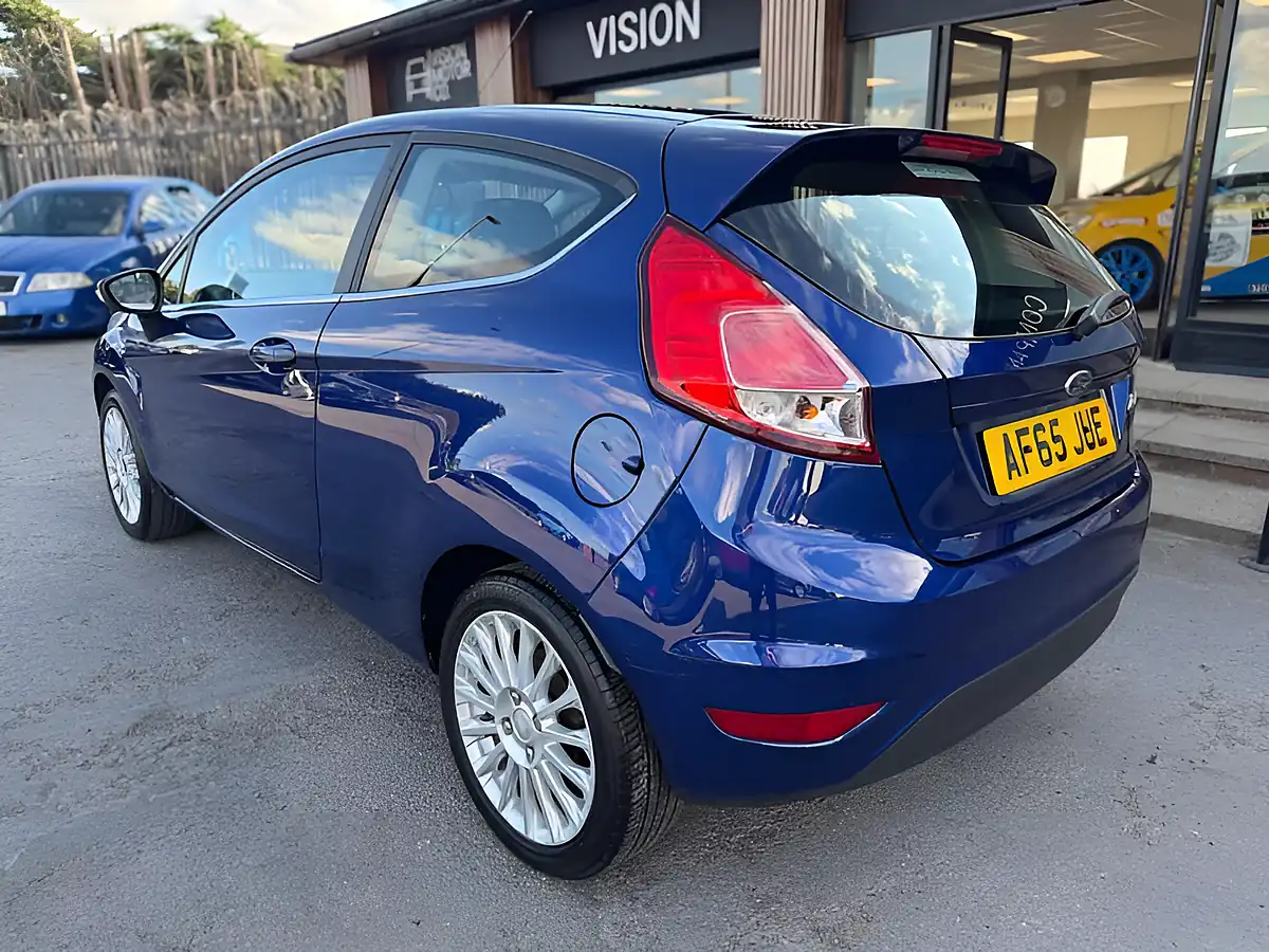 Used 2015 Ford Fiesta Zetec Blue - Interior and Exterior details 2