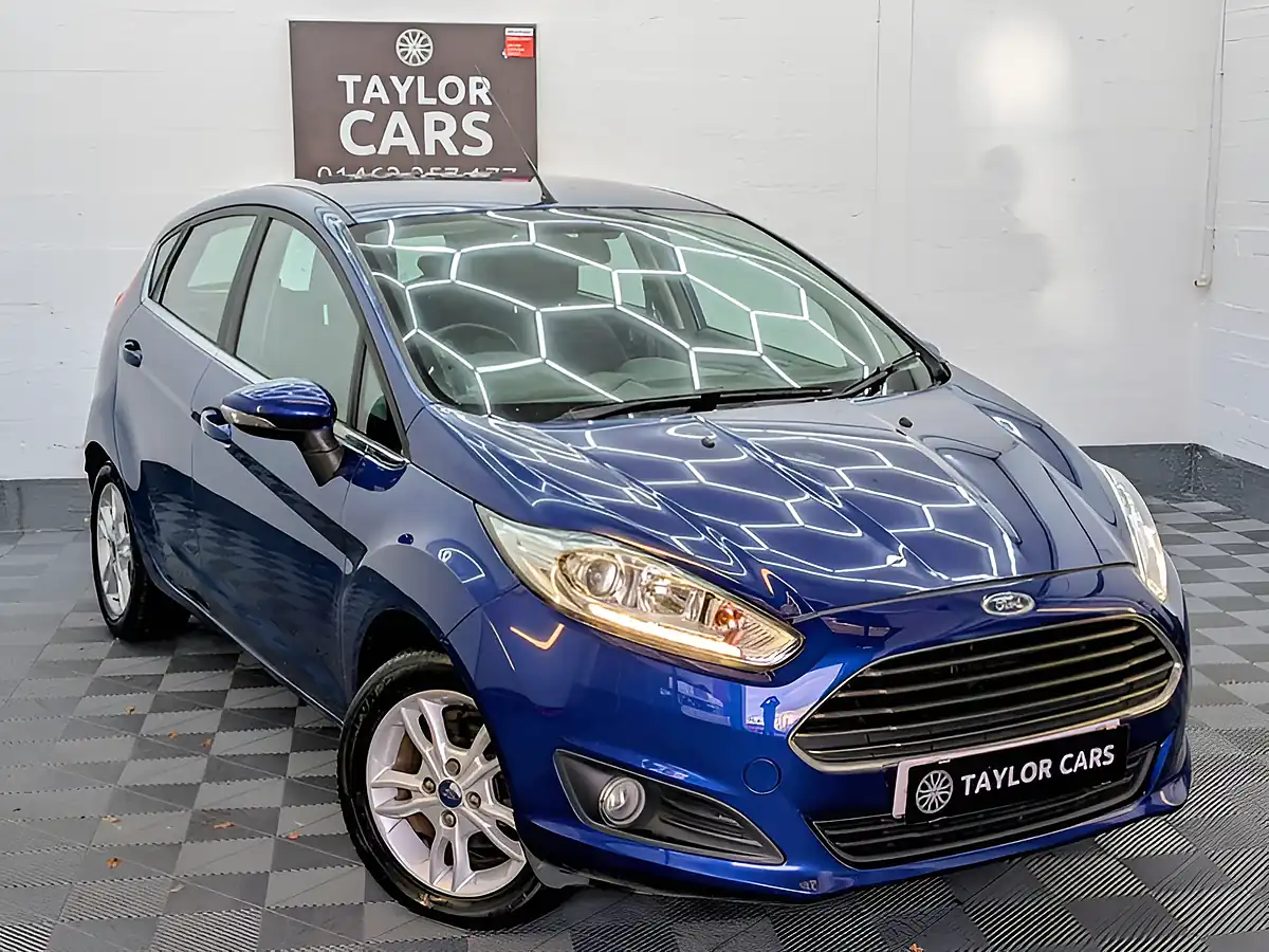 Used 2015 Ford Fiesta Zetec Blue - Interior and Exterior details 3
