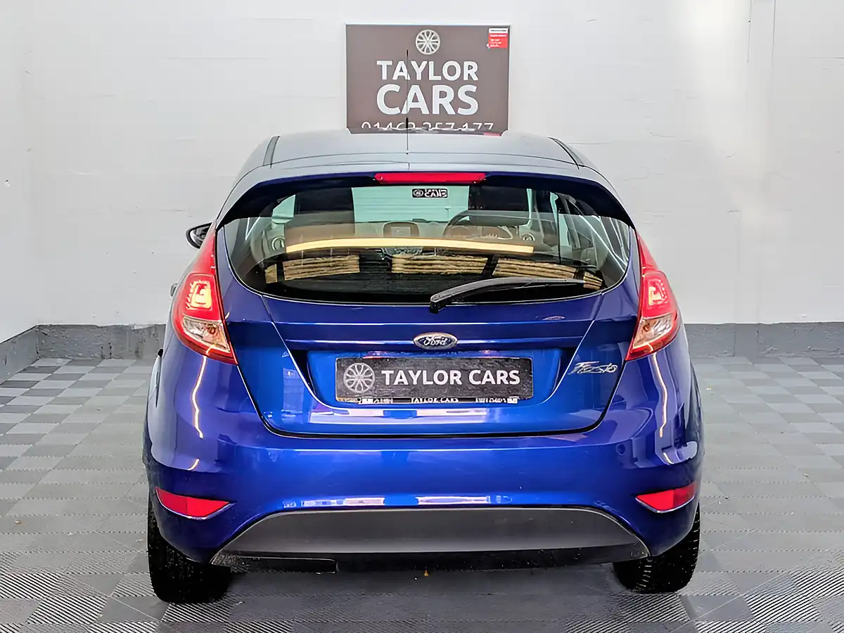 Used 2015 Ford Fiesta Zetec Blue - Interior and Exterior details 6