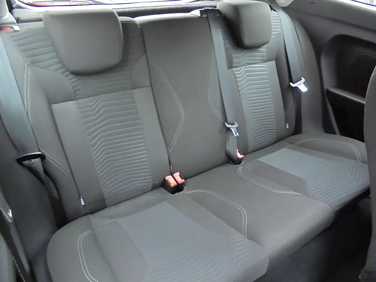 Used 2015 Ford Fiesta Zetec Blue - Interior and Exterior details 14