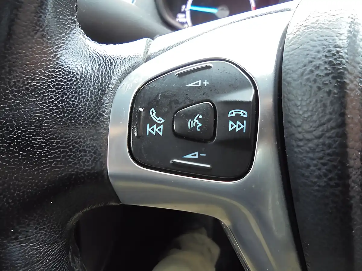 Used 2015 Ford Fiesta Zetec Blue - Interior and Exterior details 16
