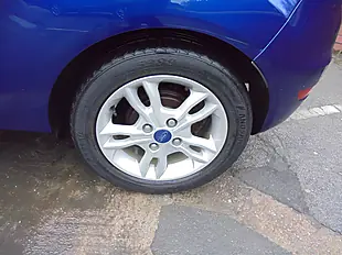 Used 2015 Ford Fiesta Zetec Blue - Interior and Exterior details 18
