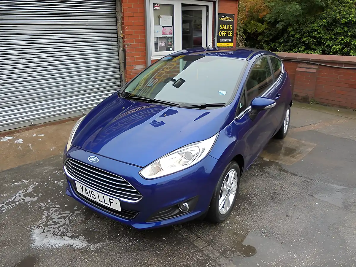 Used 2015 Ford Fiesta Zetec Blue - Interior and Exterior details 2