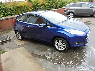 Used 2015 Ford Fiesta Zetec Blue - Interior and Exterior details 5