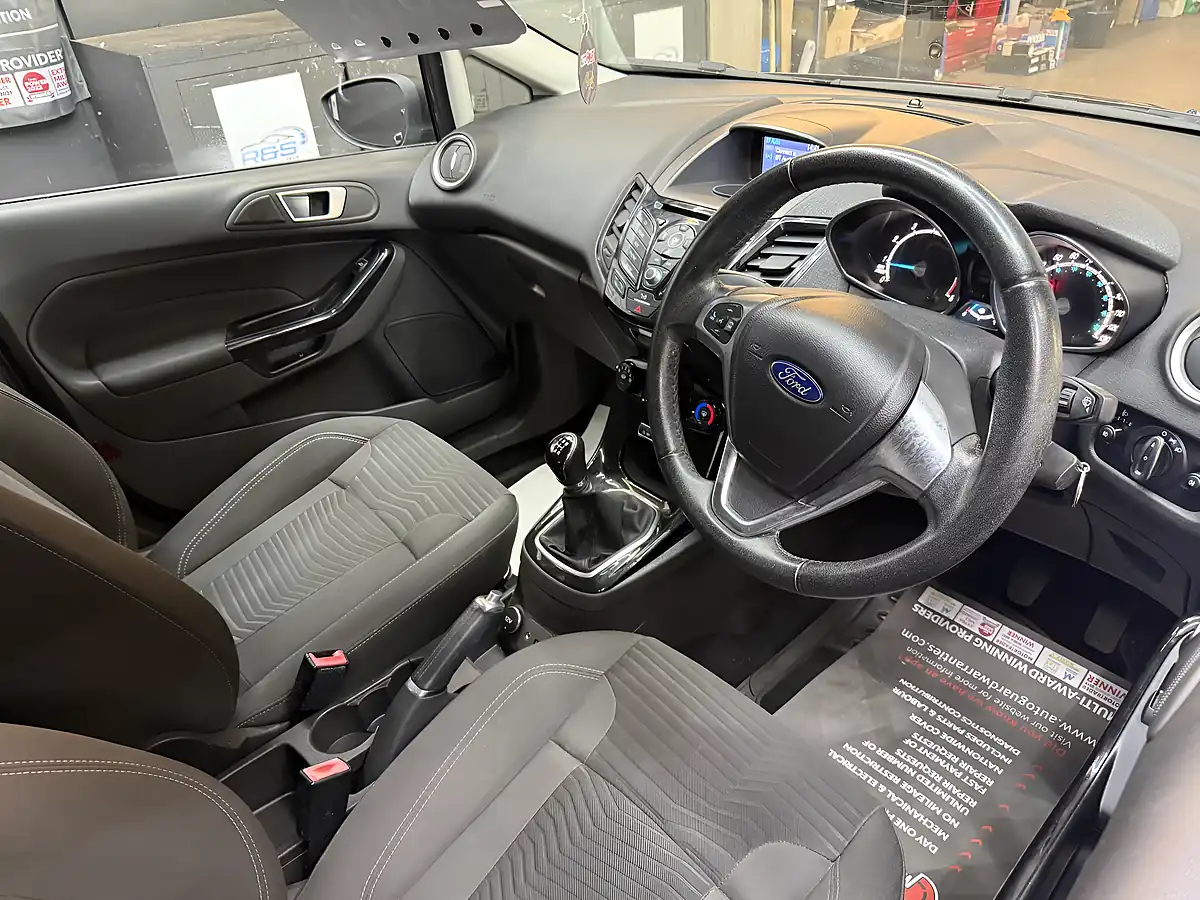 Used 2015 Ford Fiesta Zetec Grey - Interior and Exterior details 15