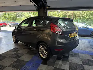 Used 2015 Ford Fiesta Zetec Grey - Interior and Exterior details 6