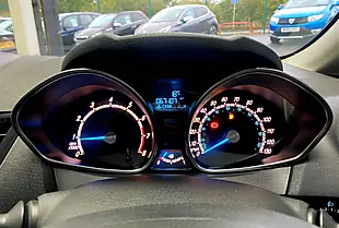 Used 2015 Ford Fiesta Zetec Grey - Interior and Exterior details 12