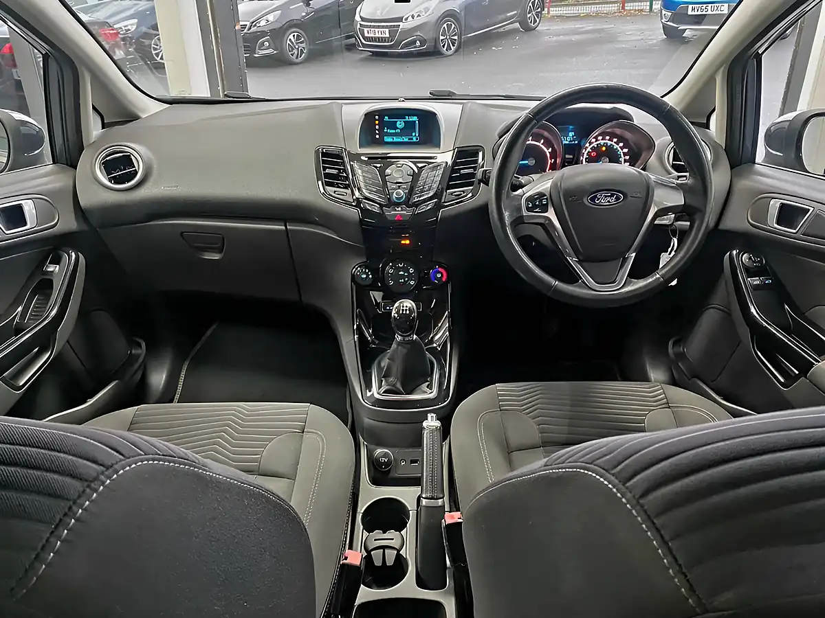Used 2015 Ford Fiesta Zetec Grey - Interior and Exterior details 17
