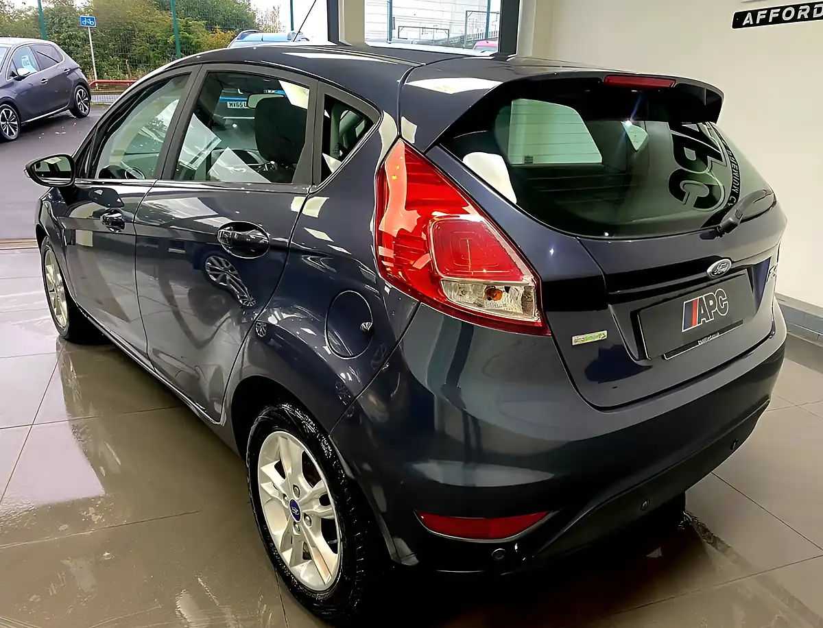 Used 2015 Ford Fiesta Zetec Grey - Interior and Exterior details 4