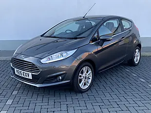 Used 2015 Ford Fiesta Zetec Grey - Interior and Exterior details 4