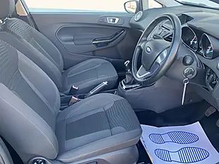 Used 2015 Ford Fiesta Zetec Grey - Interior and Exterior details 5