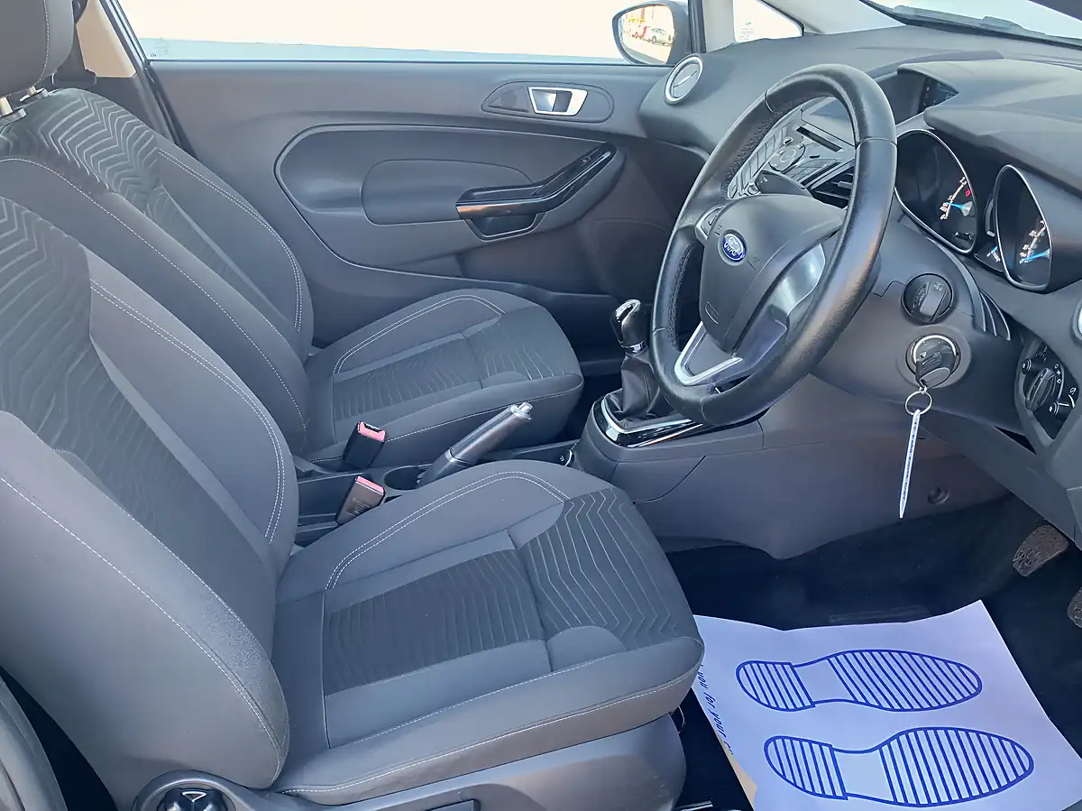 Used 2015 Ford Fiesta Zetec Grey - Interior and Exterior details 5