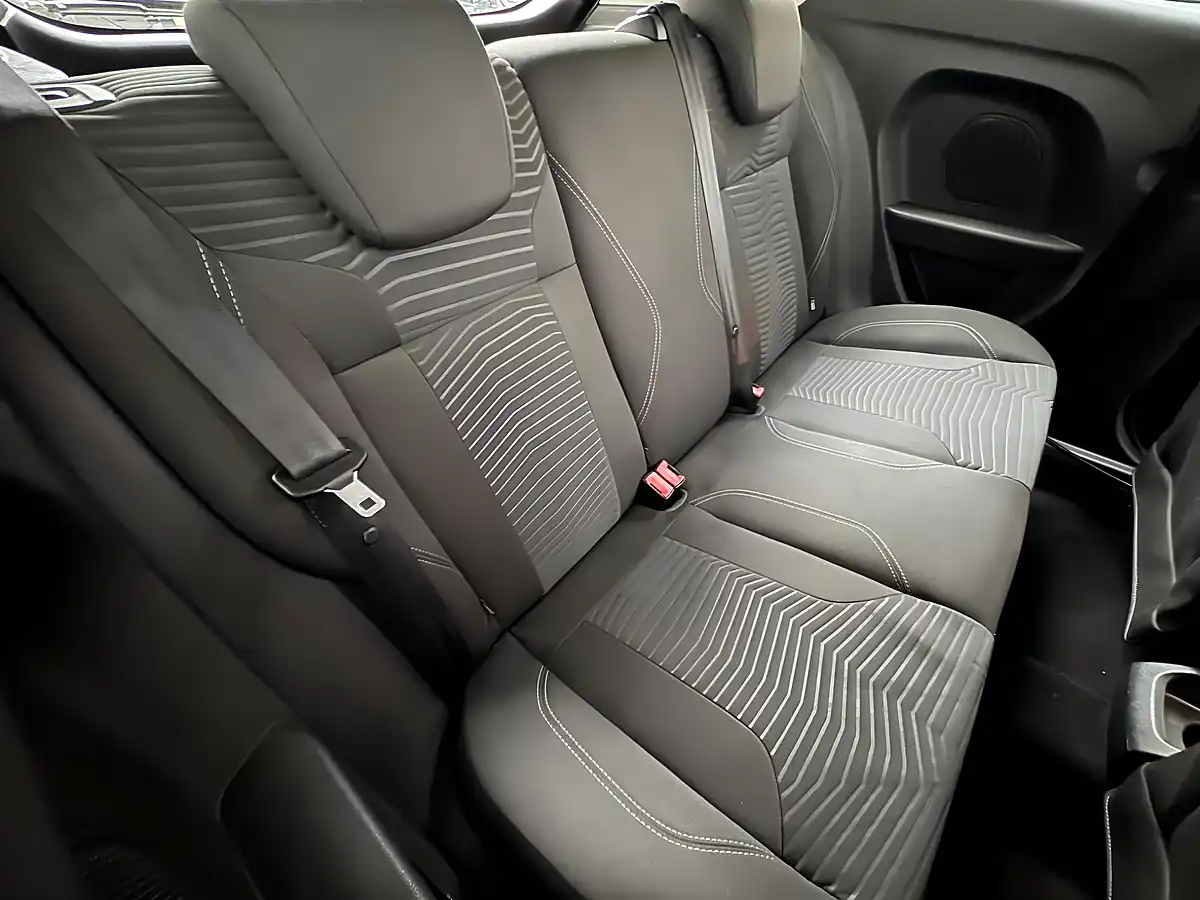 Used 2015 Ford Fiesta Zetec Magnetic Grey - Interior and Exterior details 11