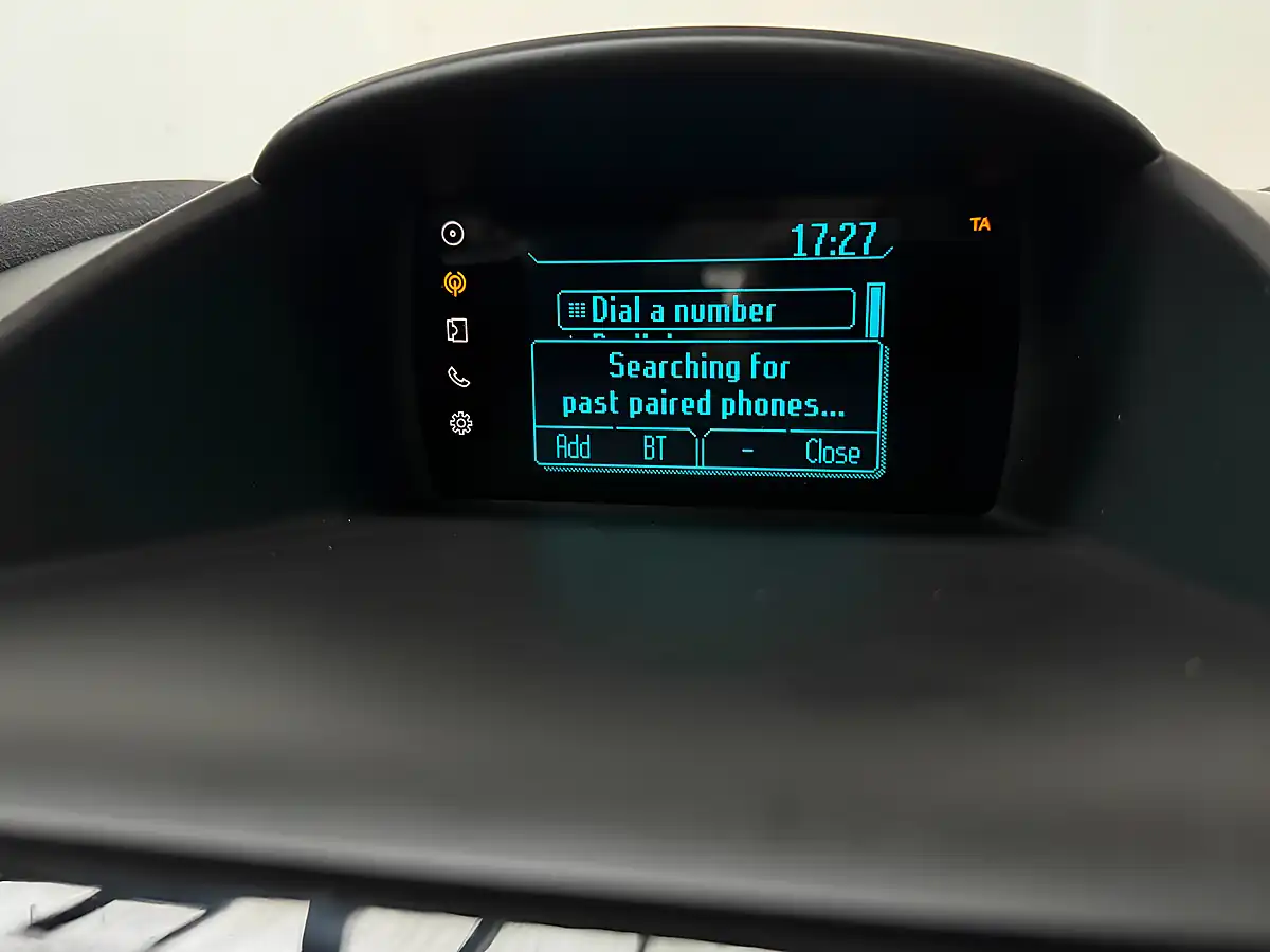 Used 2015 Ford Fiesta Zetec Magnetic Grey - Interior and Exterior details 14
