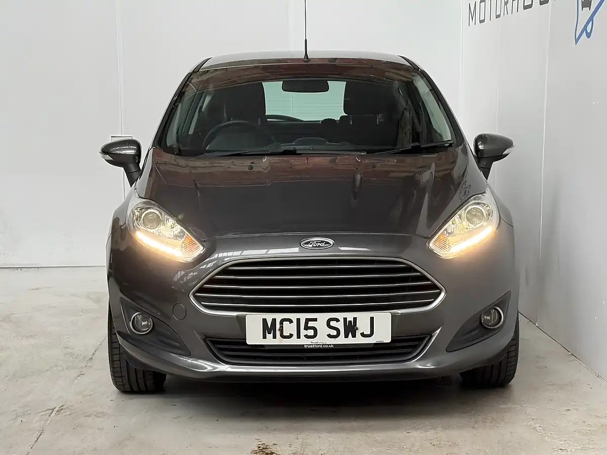 Used 2015 Ford Fiesta Zetec Magnetic Grey - Interior and Exterior details 2