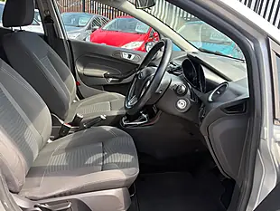 Used 2015 Ford Fiesta Zetec Moondust Silver - Interior and Exterior details 13