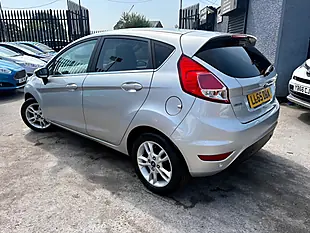 Used 2015 Ford Fiesta Zetec Moondust Silver - Interior and Exterior details 2