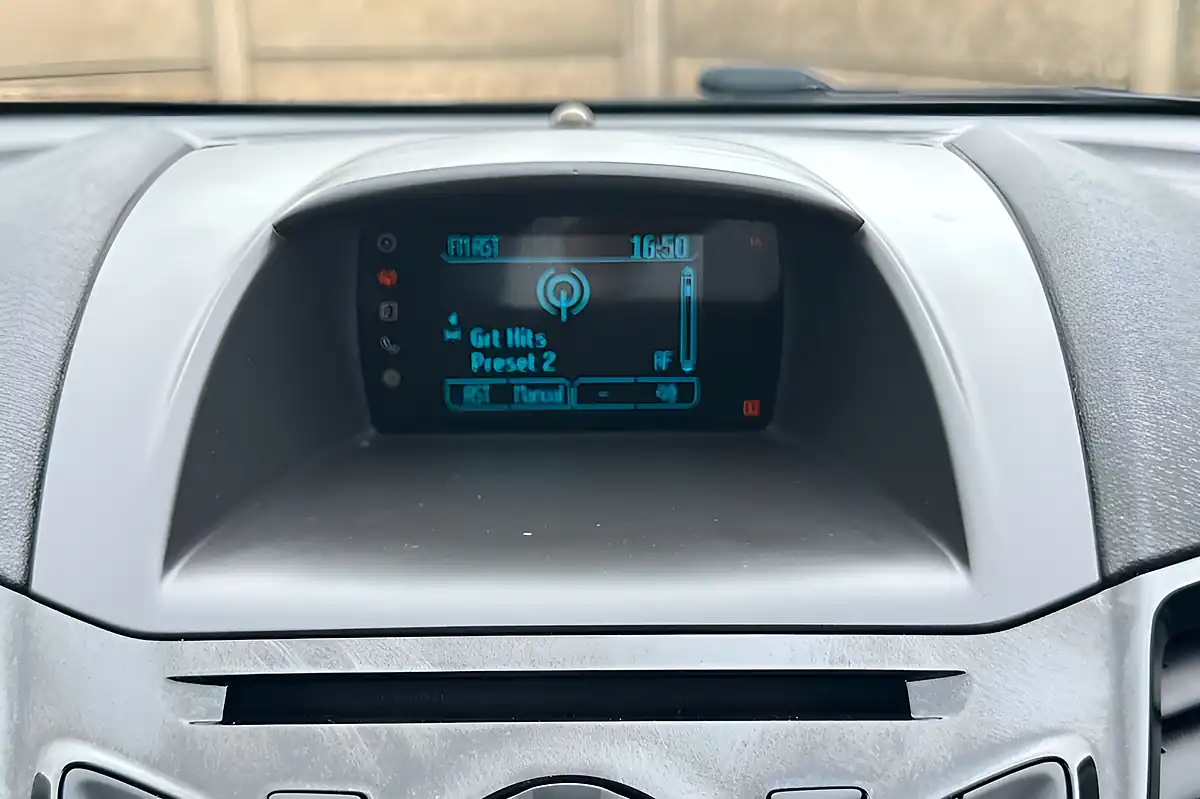 Used 2015 Ford Fiesta Zetec Polar White - Interior and Exterior details 18