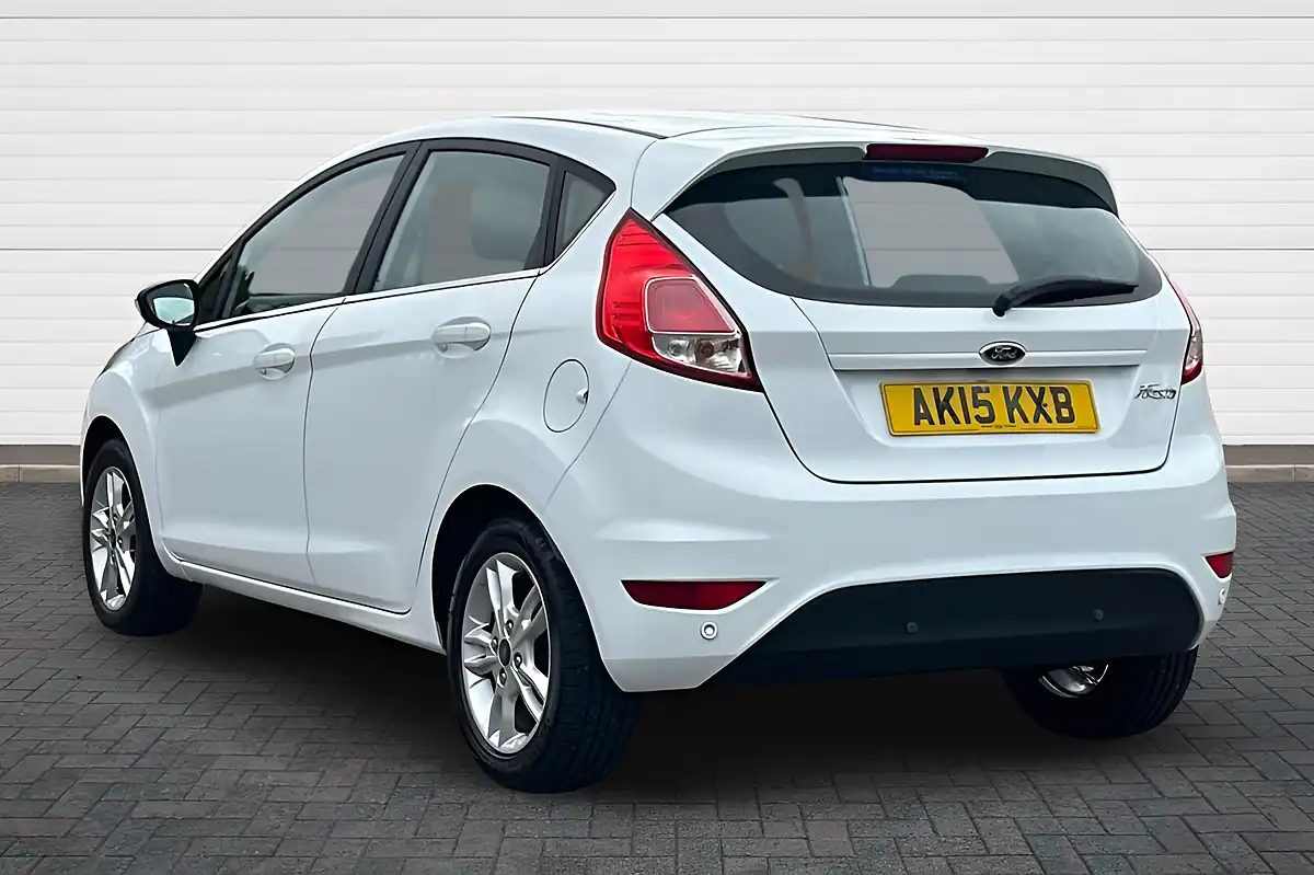 Used 2015 Ford Fiesta Zetec Polar White - Interior and Exterior details 5
