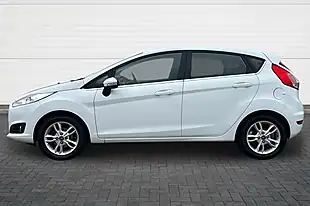 Used 2015 Ford Fiesta Zetec Polar White - Interior and Exterior details 6