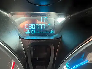 Used 2015 Ford Fiesta Zetec Race Red - Interior and Exterior details 10