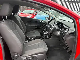 Used 2015 Ford Fiesta Zetec Race Red - Interior and Exterior details 13