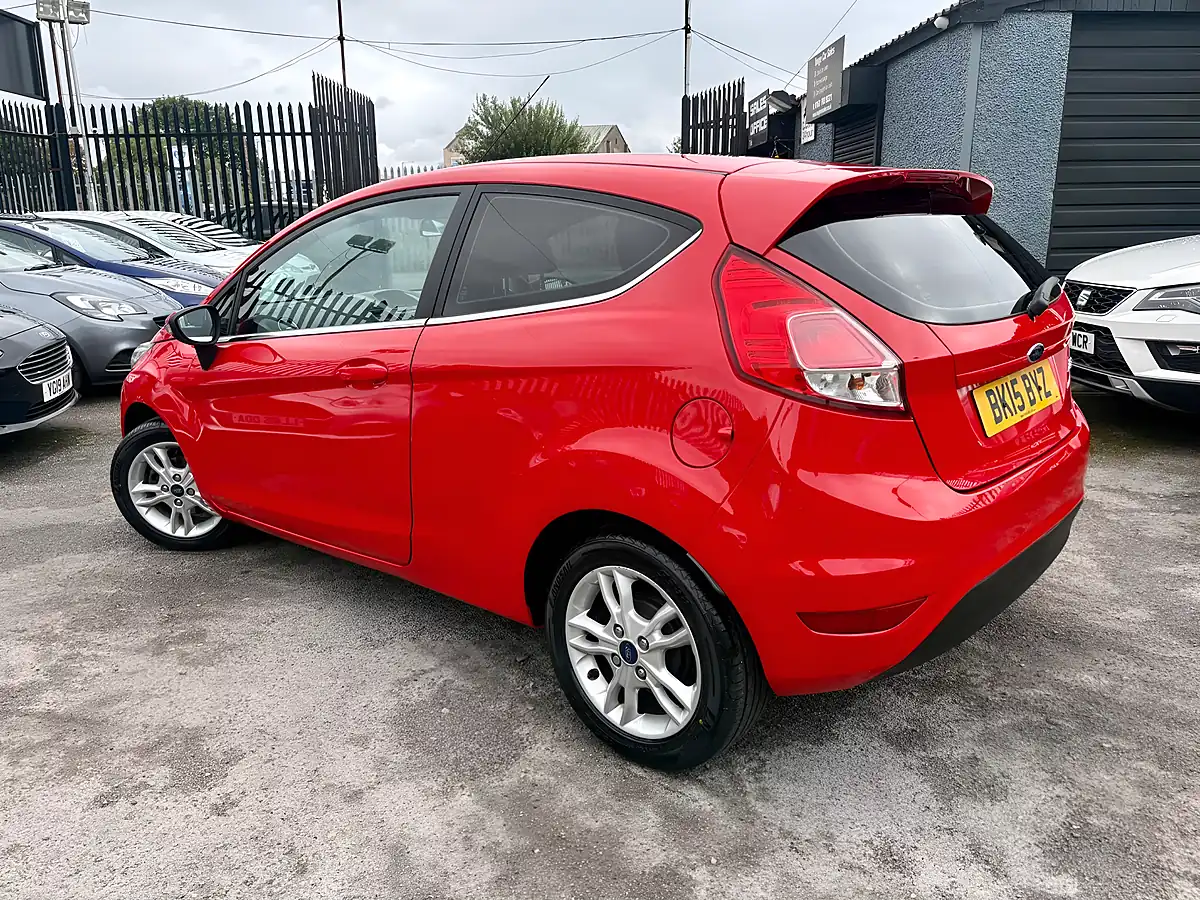 Used 2015 Ford Fiesta Zetec Race Red - Interior and Exterior details 2