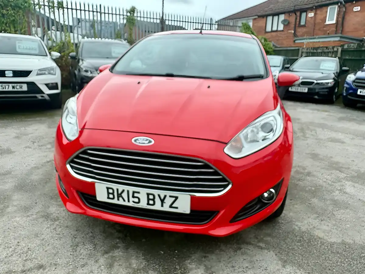 Used 2015 Ford Fiesta Zetec Race Red - Interior and Exterior details 3