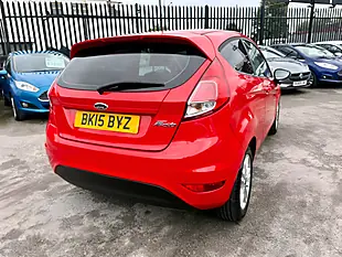 Used 2015 Ford Fiesta Zetec Race Red - Interior and Exterior details 4
