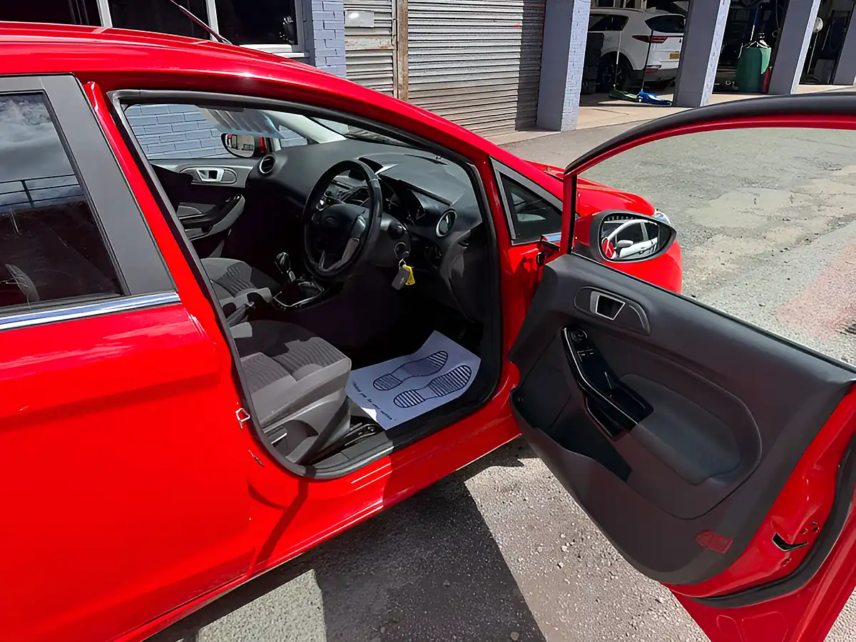 Used 2015 Ford Fiesta Zetec Red - Interior and Exterior details 13