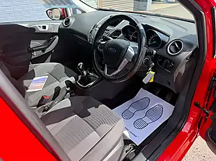 Used 2015 Ford Fiesta Zetec Red - Interior and Exterior details 15
