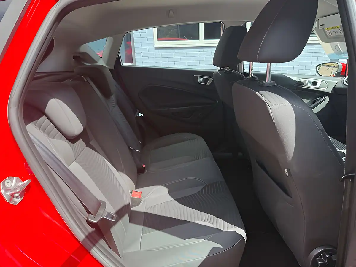 Used 2015 Ford Fiesta Zetec Red - Interior and Exterior details 18