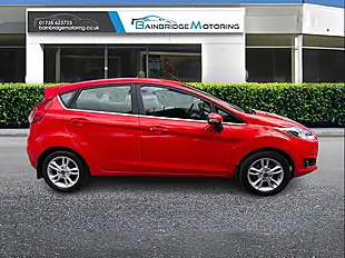 Used 2015 Ford Fiesta Zetec Red - Interior and Exterior details 2