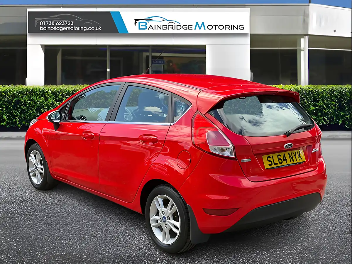 Used 2015 Ford Fiesta Zetec Red - Interior and Exterior details 5