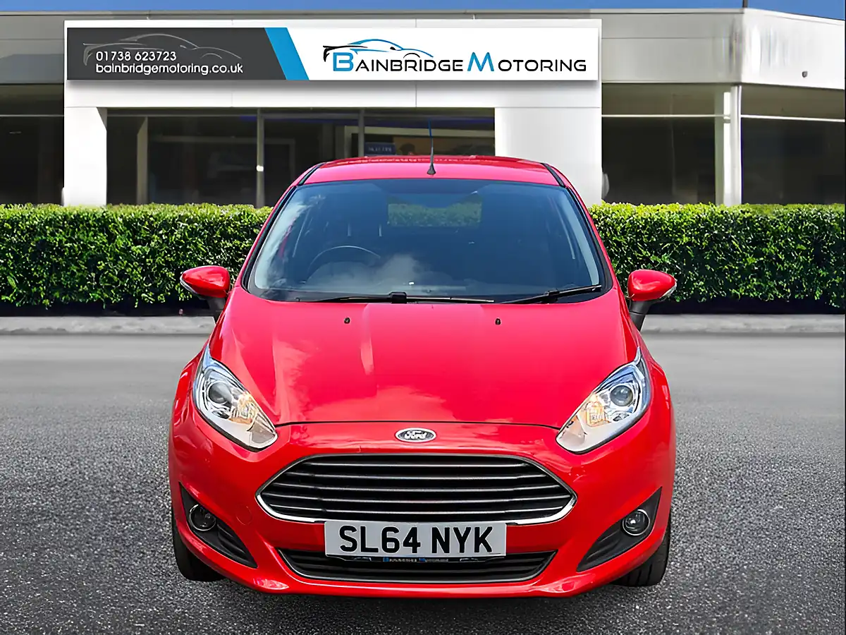 Used 2015 Ford Fiesta Zetec Red - Interior and Exterior details 8