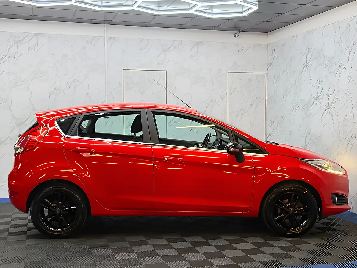 Used 2015 Ford Fiesta Zetec Red - Interior and Exterior details 10