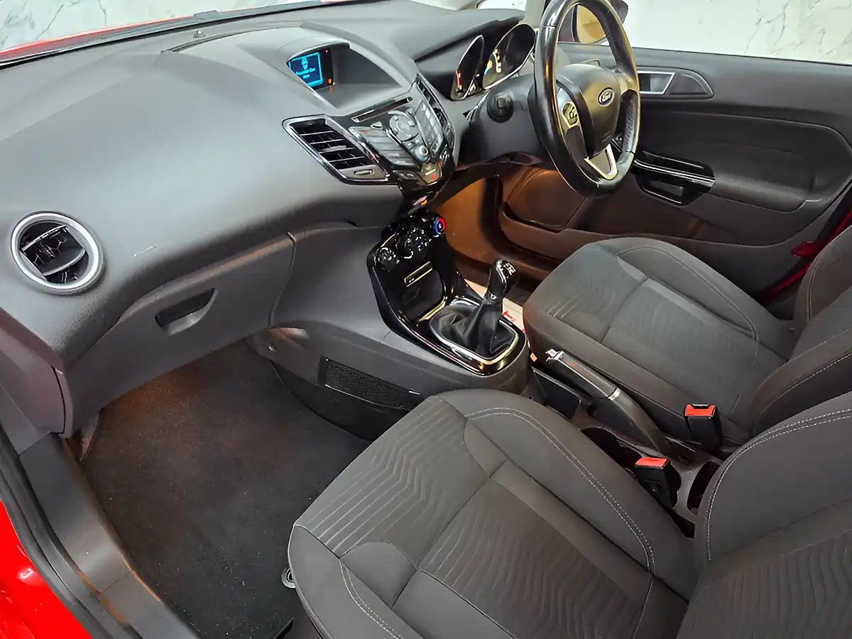 Used 2015 Ford Fiesta Zetec Red - Interior and Exterior details 14
