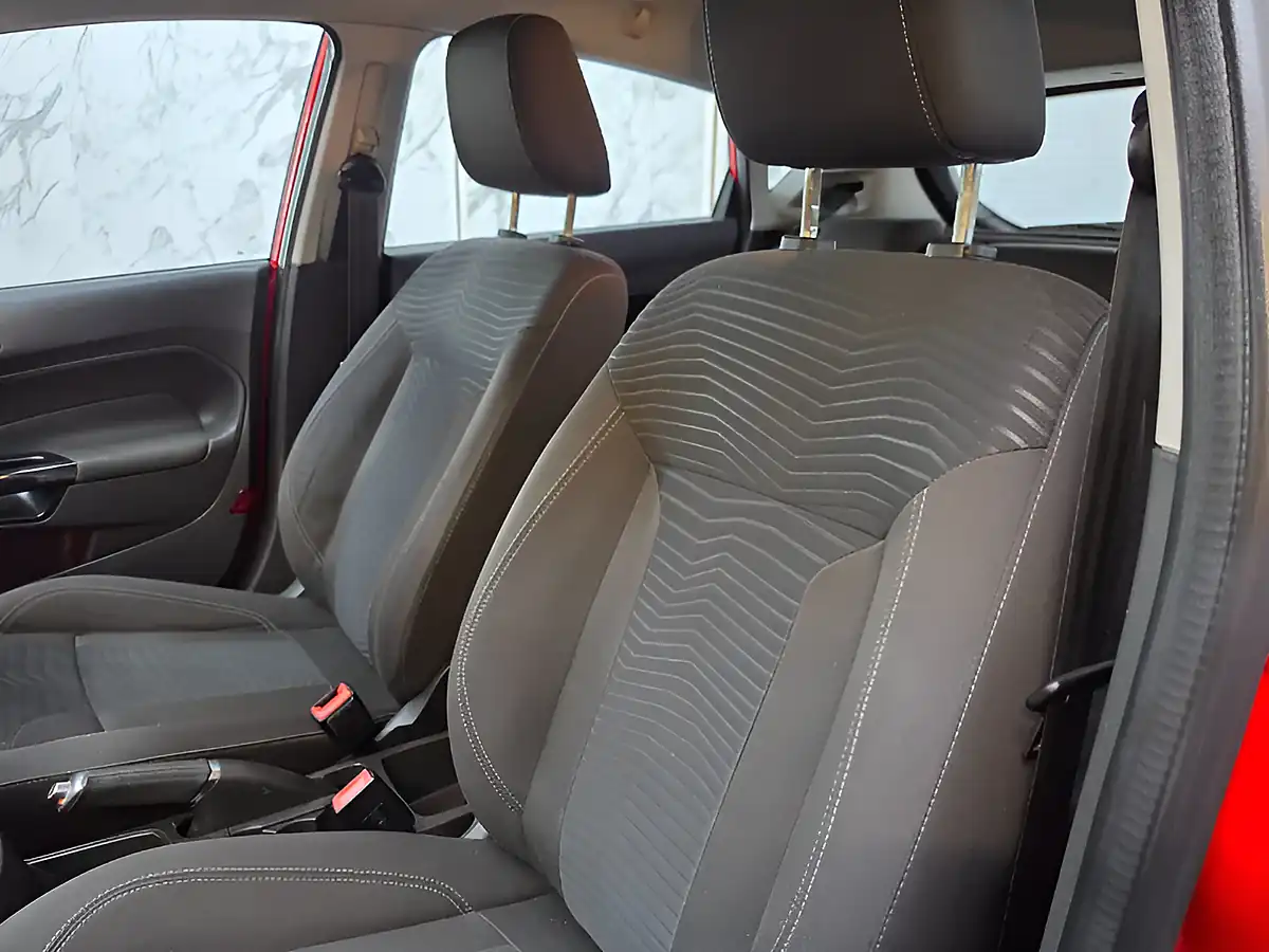 Used 2015 Ford Fiesta Zetec Red - Interior and Exterior details 15