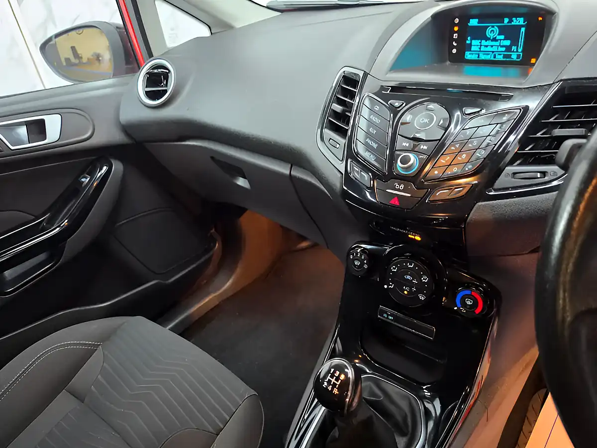 Used 2015 Ford Fiesta Zetec Red - Interior and Exterior details 17