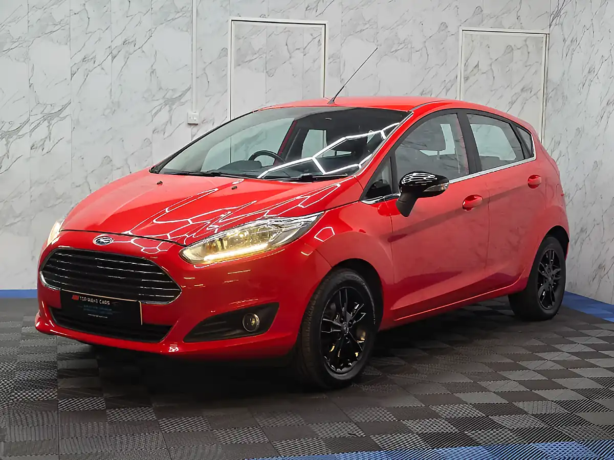Used 2015 Ford Fiesta Zetec Red - Interior and Exterior details 4