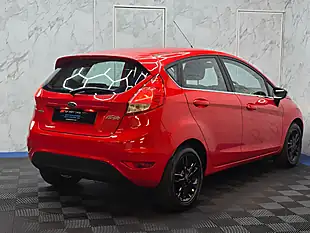 Used 2015 Ford Fiesta Zetec Red - Interior and Exterior details 9