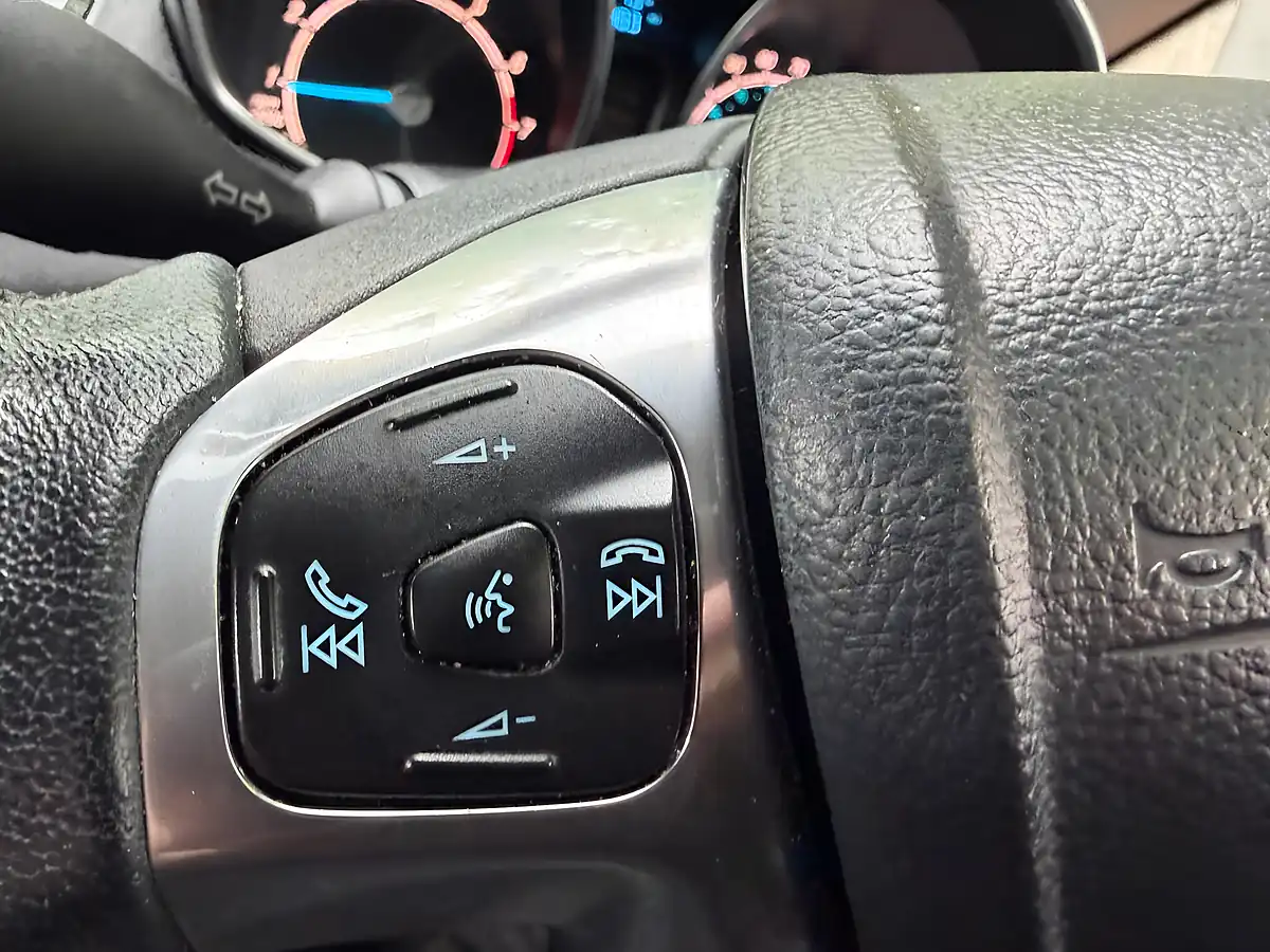 Used 2015 Ford Fiesta Zetec Red - Interior and Exterior details 13