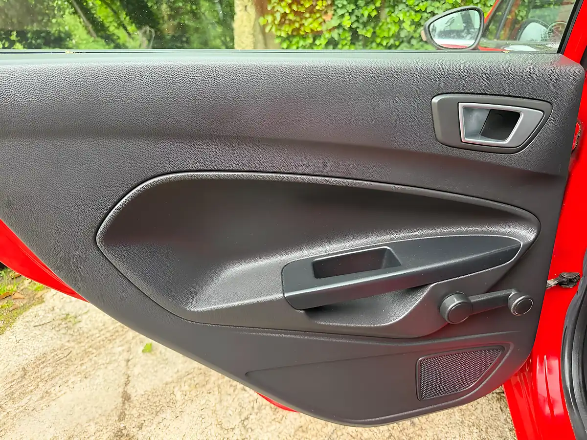 Used 2015 Ford Fiesta Zetec Red - Interior and Exterior details 16