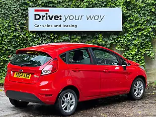 Used 2015 Ford Fiesta Zetec Red - Interior and Exterior details 7