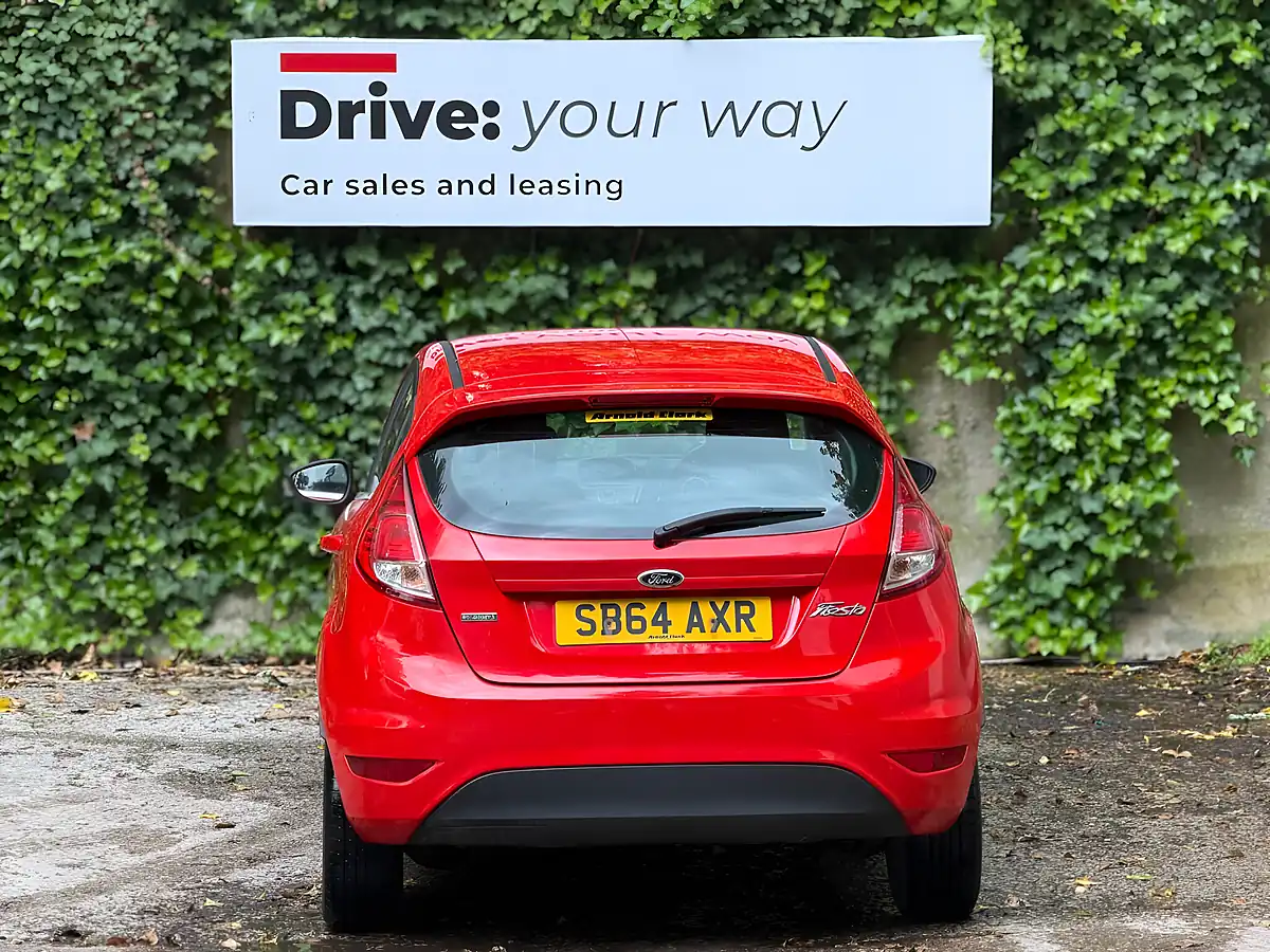 Used 2015 Ford Fiesta Zetec Red - Interior and Exterior details 8